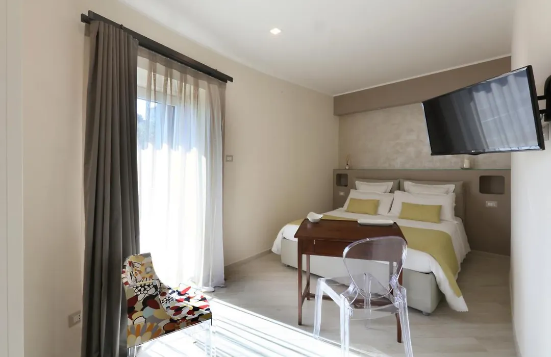 Apartment Sparviero Luxury Suites