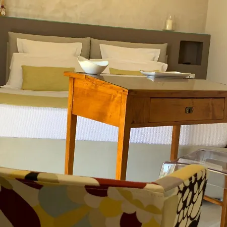 Sparviero Luxury Suites Apartment *